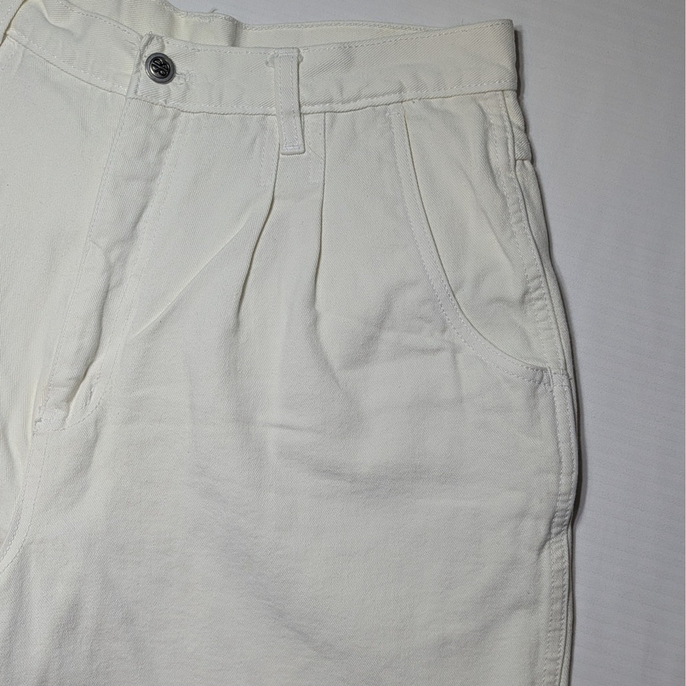Bill Blass Vintage Women Pleated Denim Shorts 100% Cotton 14 White High Rise - Picture 2 of 6